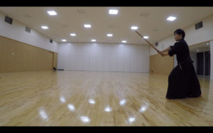 二天一流剣術の型「捩構」1