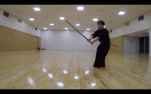 二天一流剣術の型「捩構」5