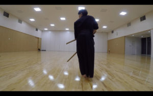 二天一流剣術の型「張付」2